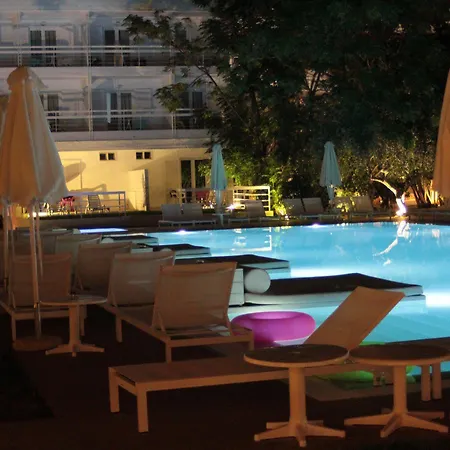 Marathon Hotel