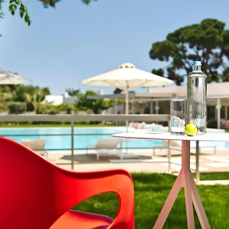 Marathon Hotel Néa Mákri